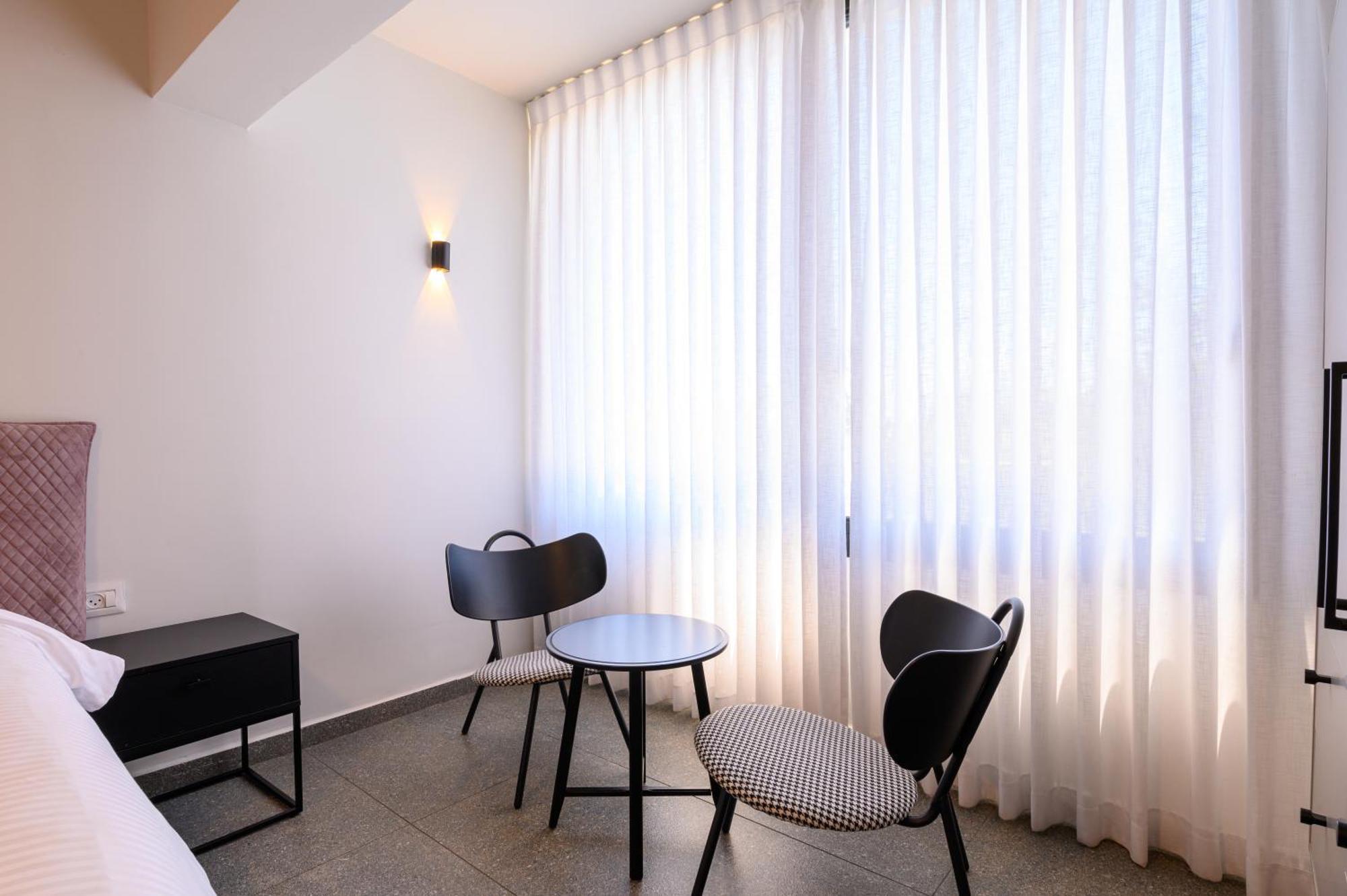 Rokah Luxury Villa At Ramat Hahayal Tel Aviv Room photo