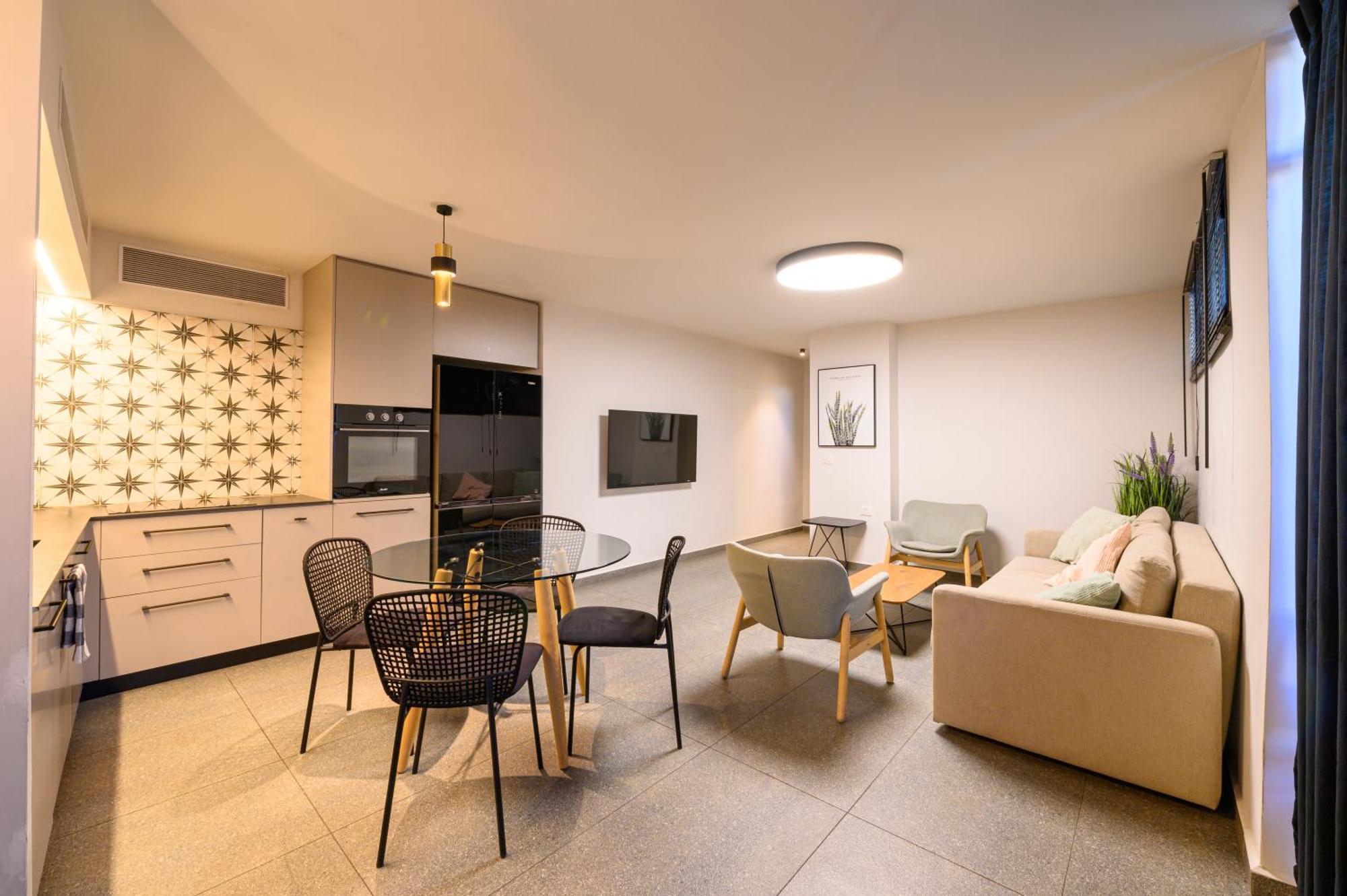 Rokah Luxury Villa At Ramat Hahayal Tel Aviv Room photo